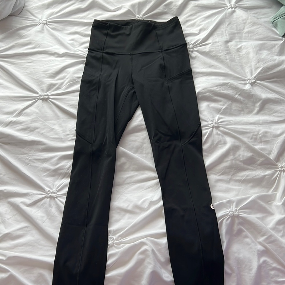 Lululemon leggings size 0 barley worn